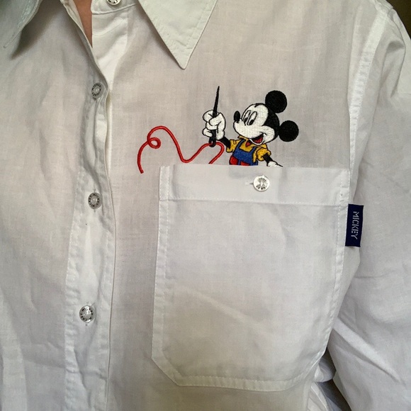 Vintage Mickey Mouse button up - Picture 2 of 4